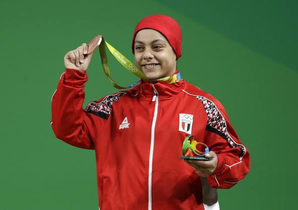 Egyptian weightlifter Sara Samir wins gold at World Weightlifting Championships